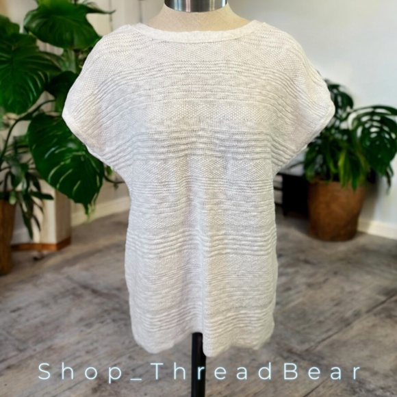 EUC. Moth {Anthro} White Textured Short Sleeve Chunky Knit Tunic Sweater | Small - Picture 1 of 12